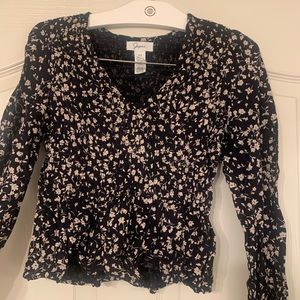 Black and white flower top